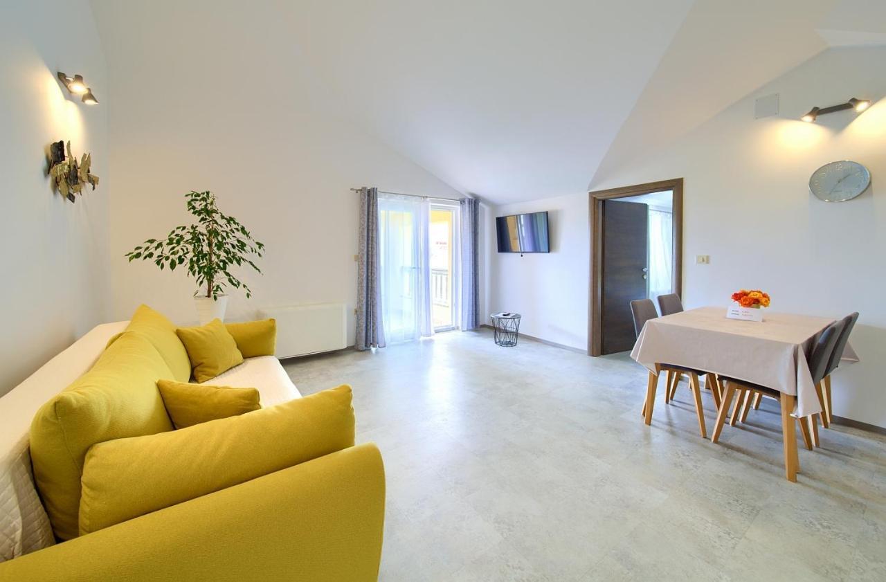 Apartmani Dal Малинска Экстерьер фото