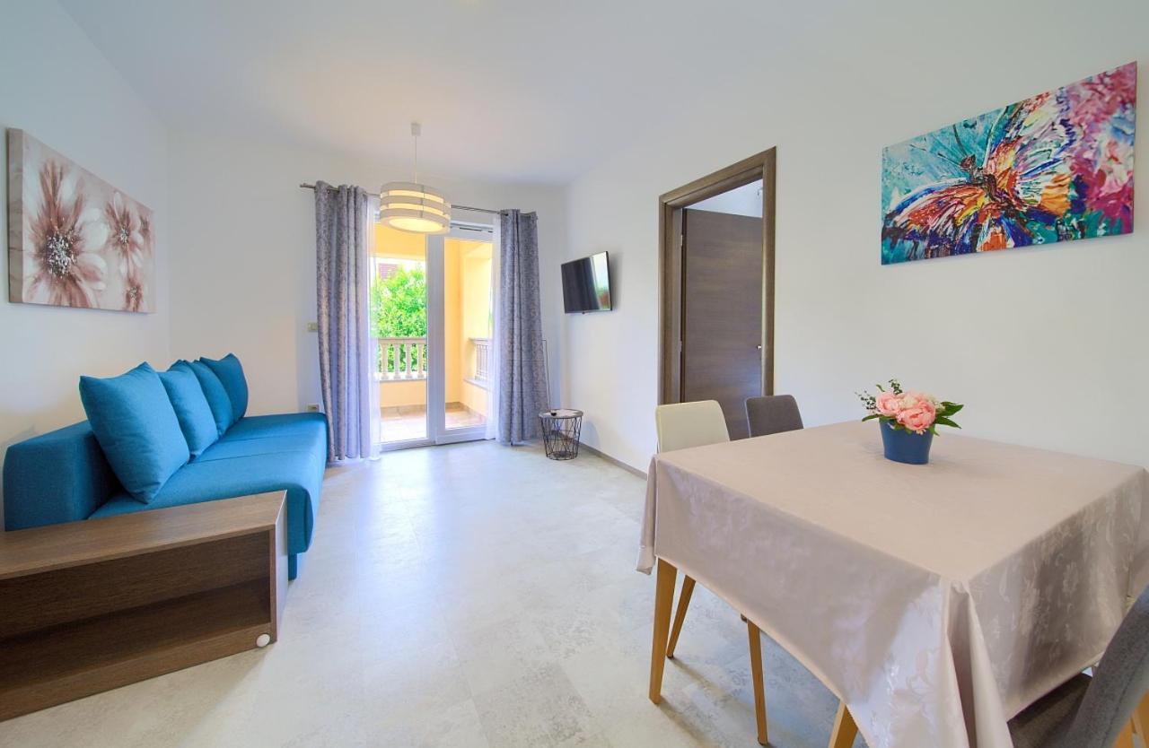 Apartmani Dal Малинска Экстерьер фото