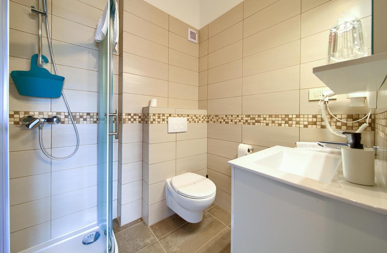 Apartmani Dal Малинска Экстерьер фото
