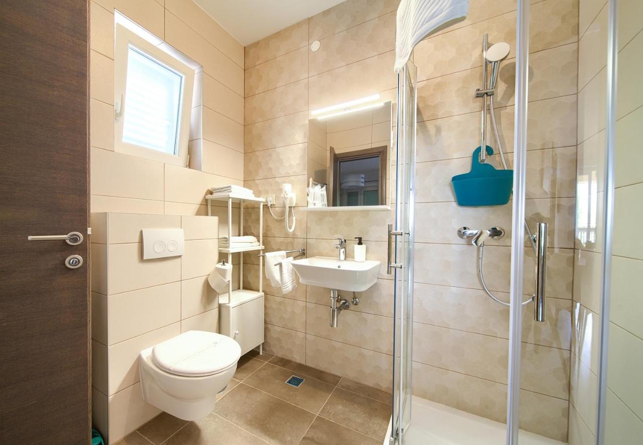 Apartmani Dal Малинска Экстерьер фото